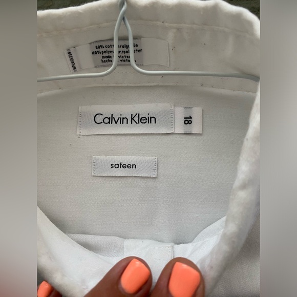 2 Calvin Klein Boys' Long Sleeve Sateen Dress Shirts with Buttoned Cuffs Size 18 - Picture 4 of 7